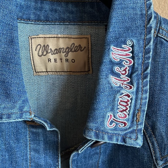 Wrangler Texas A&M Women’s Jean Jacket Size XL - Picture 3 of 6